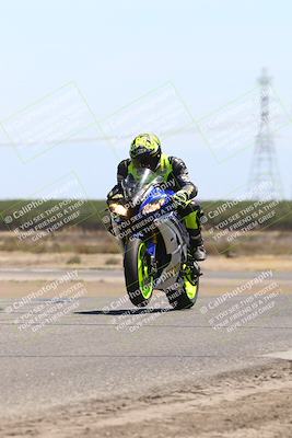 media/Aug-03-2025-TrackDaz (Sun) [[bf4a71acf9]]/C Group/1240pm (Wheelie Bump)/